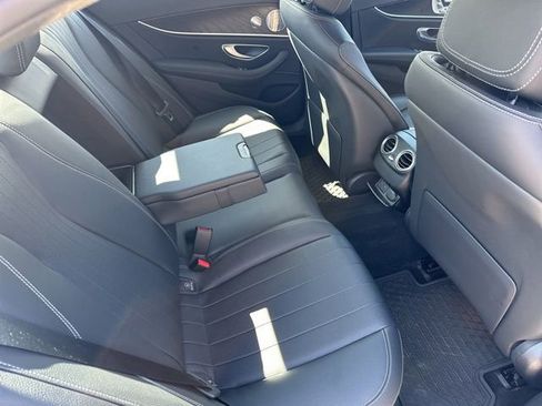 Used 2023 Mercedes-Benz E 350 4MATIC Sedan image 17