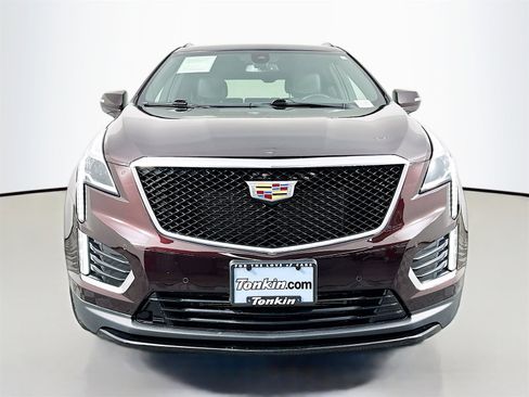 Used 2021 Cadillac XT5 Sportv image 2