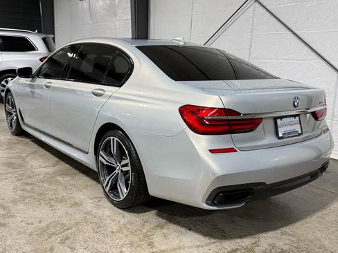 Used 2019 BMW 740i w/ M Sport Package image 4