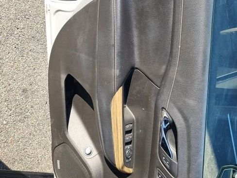 Used 2019 GMC Acadia Denali image 28