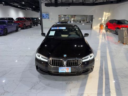 Used 2023 BMW 530i w/ Convenience Package RWD image 2
