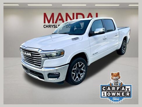 Used 2025 RAM 1500 Laramie AWD/4WD image 1