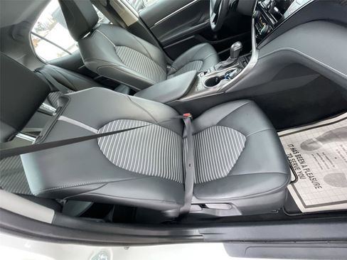 Used 2023 Toyota Camry SE image 21