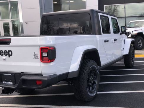 New 2026 Jeep Gladiator Willys image 7