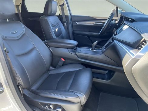 Used 2019 Cadillac XT5 Premium Luxury image 15