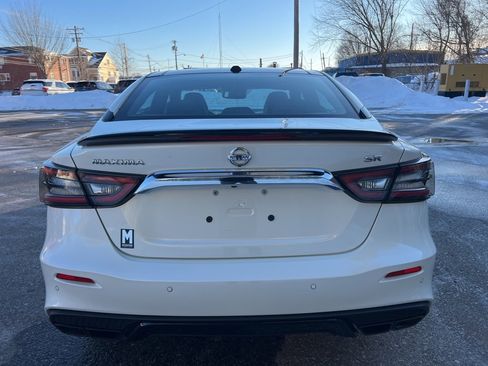 Used 2020 Nissan Maxima SR image 4