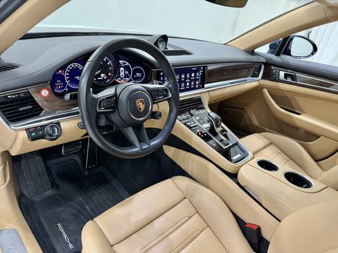 Certified 2023 Porsche Panamera 4 image 4
