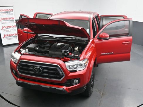 Used 2020 Toyota Tacoma SR5 image 40