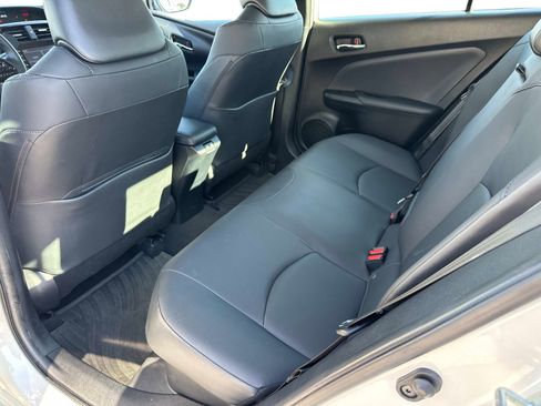 Used 2020 Toyota Prius XLE w/ Advanced Technology Package image 13