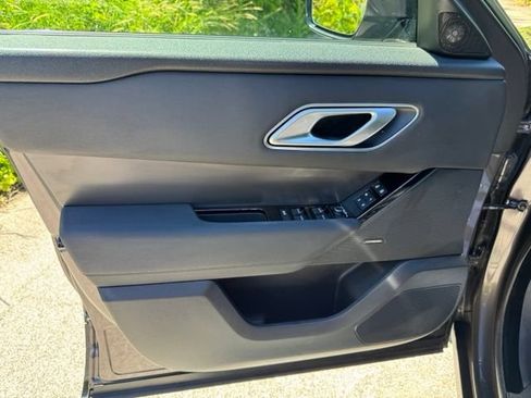 Used 2024 Land Rover Range Rover Velar Dynamic SE AWD/4WD image 8
