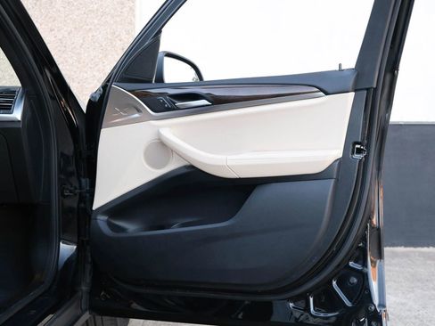 Used 2023 BMW X3 xDrive30i w/ Premium Package image 31