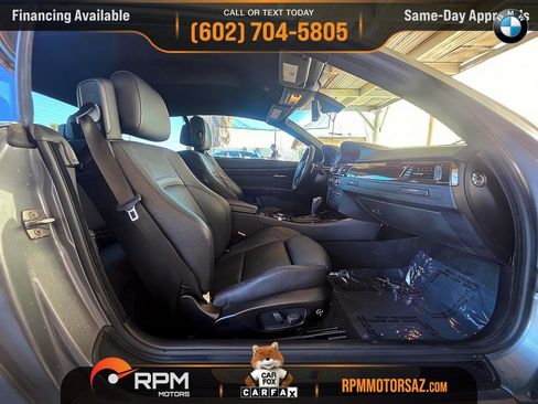 Used 2012 BMW 335i Convertible image 10