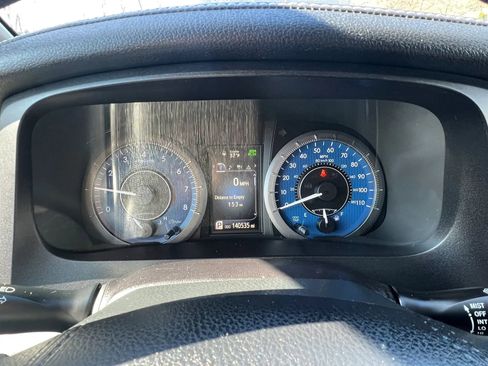 Used 2019 Toyota Sienna XLE FWD image 11