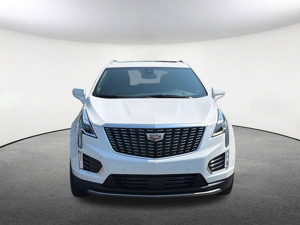 Certified 2025 Cadillac XT5 Premium Luxury w/ Technology Package AWD/4WD image 24