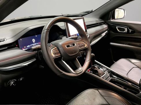 Used 2023 Jeep Compass Trailhawk w/ Trailhawk Elite Group image 17