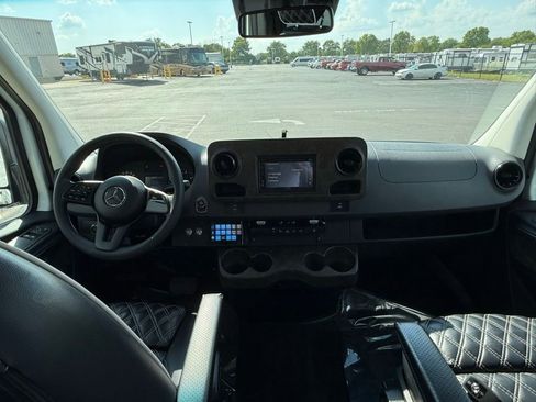 Used 2019 Mercedes-Benz Sprinter 170 w/ Driver Convenience Package image 24