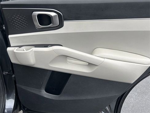Certified 2023 Kia Sorento S image 20