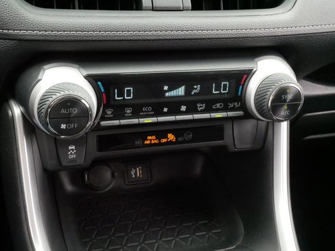 Certified 2023 Toyota RAV4 LE AWD/4WD image 23
