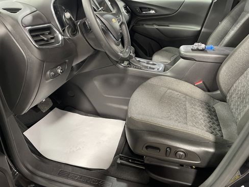 Used 2024 Chevrolet Equinox LT image 9