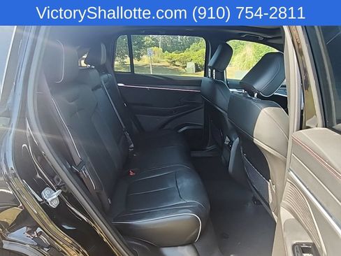 Used 2025 Jeep Wagoneer S Limited AWD/4WD image 38