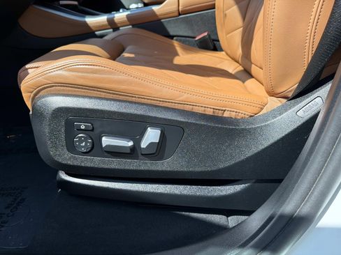 Certified 2024 BMW X5 xDrive40i w/ M Sport Package AWD/4WD image 19