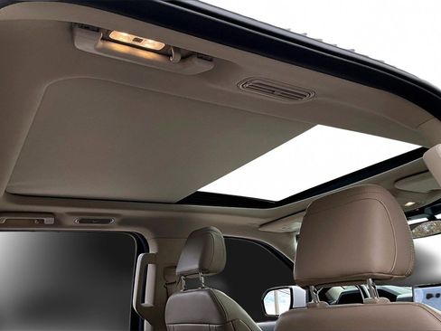 Used 2024 Ford Expedition Max Limited image 16