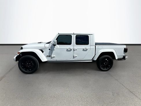 Used 2023 Jeep Gladiator Overland AWD/4WD image 4