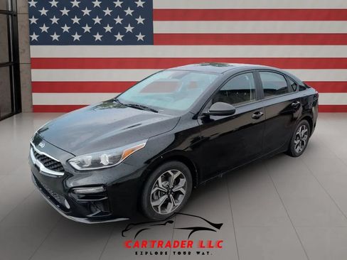Used 2020 Kia Forte LXS FWD image 2