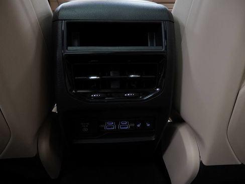 Certified 2024 Jeep Grand Cherokee Limited 4xe AWD/4WD image 29