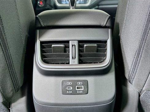 Certified 2025 Subaru Outback Premium image 22