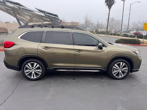 Used 2022 Subaru Ascent Limited w/ Technology Package image 7