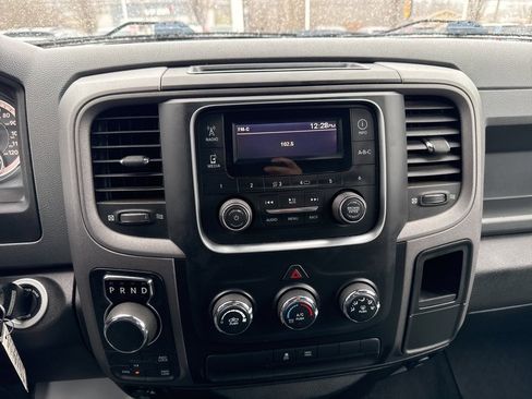 Used 2018 RAM 1500 Express image 11