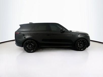 Used 2025 Land Rover Range Rover Sport SE
