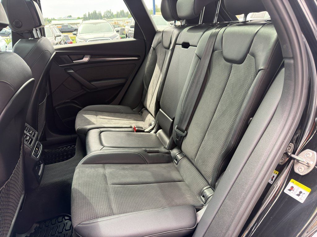 Used 2025 Audi SQ5 Premium Plus AWD/4WD image 34