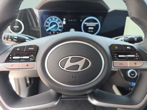 New 2026 Hyundai Elantra Limited FWD image 36