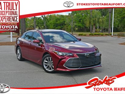 Used 2019 Toyota Avalon XLE w/ Moonroof Package