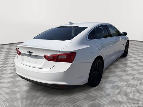 Used 2018 Chevrolet Malibu LT w/ Redline Edition FWD image 7