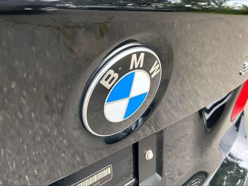 Used 2018 BMW 330i xDrive Sedan AWD/4WD image 30