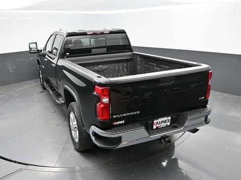 Used 2021 Chevrolet Silverado 2500 LTZ w/ LTZ Premium Package AWD/4WD image 31