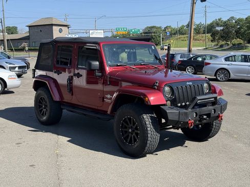 Used 2012 Jeep Wrangler Unlimited Sport AWD/4WD image 2