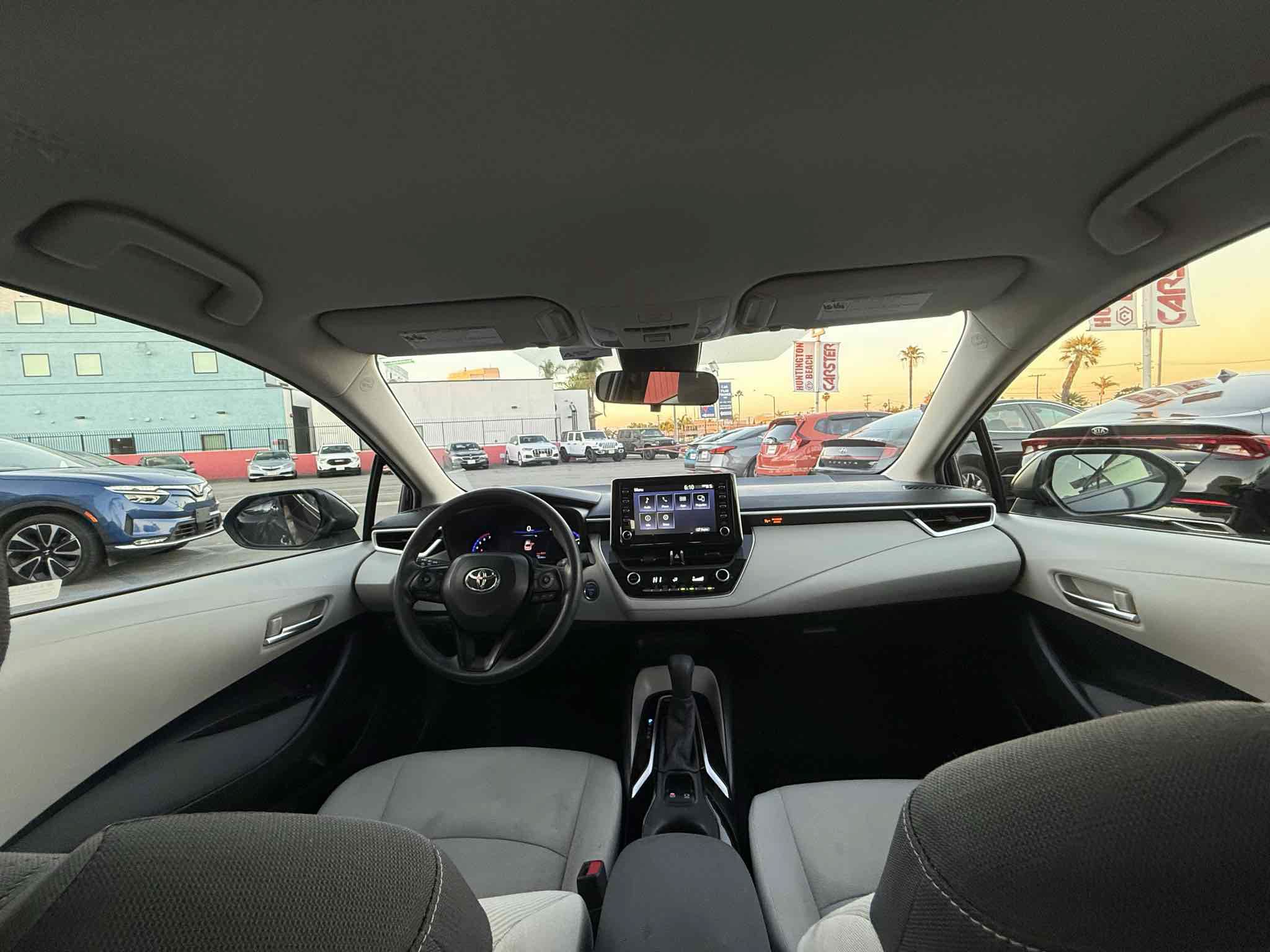 Used 2020 Toyota Corolla LE FWD image 62