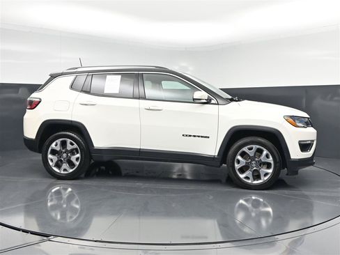 Used 2020 Jeep Compass Limited AWD/4WD image 4