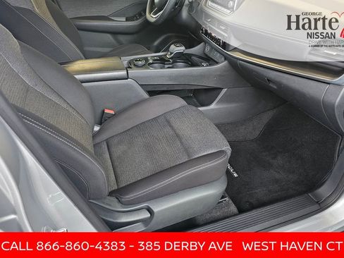 Certified 2023 Nissan Rogue SV image 40