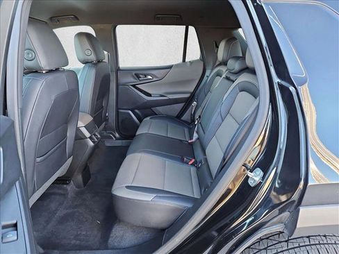 Used 2025 Chevrolet Equinox LT w/ Convenience Package II image 19