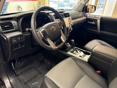 Used 2021 Toyota 4Runner SR5 Premium w/ Moonroof Package image 40