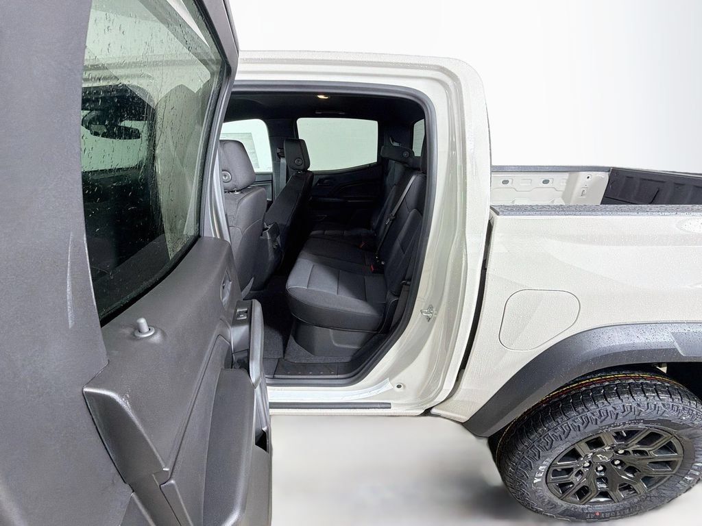 New 2026 Chevrolet Colorado Trail Boss AWD/4WD image 19