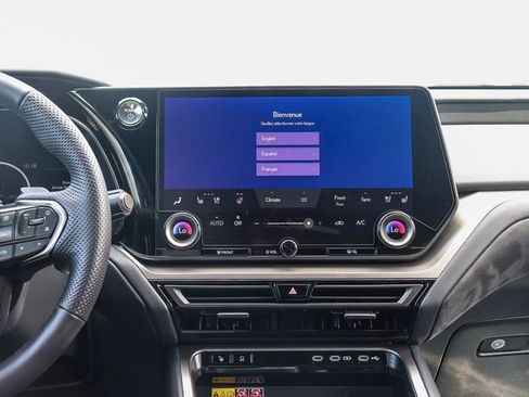 New 2026 Lexus TX 500h AWD image 17