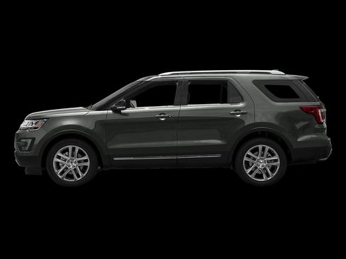 Used 2016 Ford Explorer XLT w/ Equipment Group 202A AWD/4WD image 35