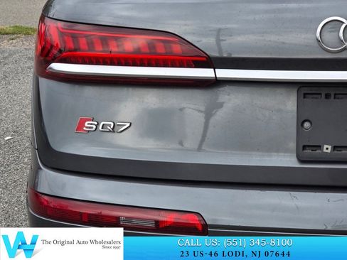 Used 2021 Audi SQ7 Premium Plus w/ Driver Assistance Package AWD/4WD image 17