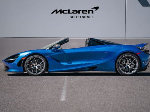 Used 2022 McLaren 720S Luxury RWD image 4